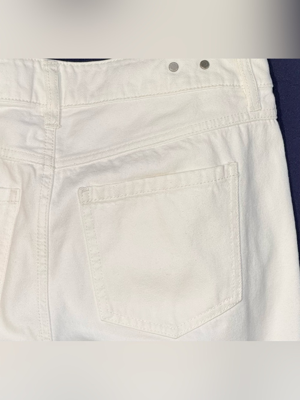 Cabi White 100% Cotton Boyfriend Jeans Size 4 - Picture 5 of 6
